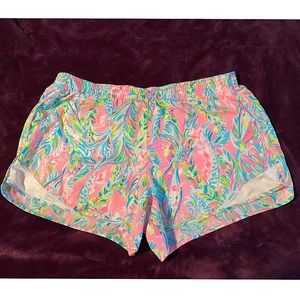 Lilly Pulitzer 4” Luxletic Ocean trail shorts